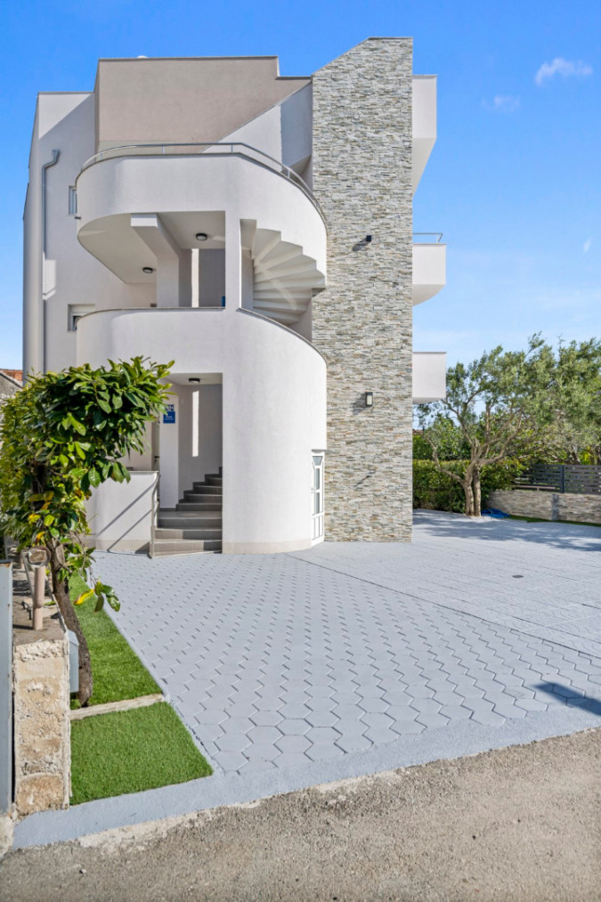 Exterior, Aquarius Apartments with heated pool – Srima, Croatia Srima-vodice