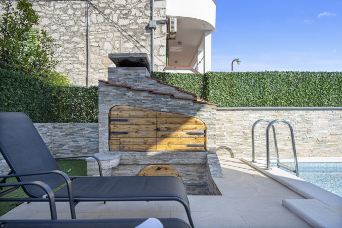 Exterior, Aquarius Apartments with heated pool – Srima, Croatia Srima-vodice