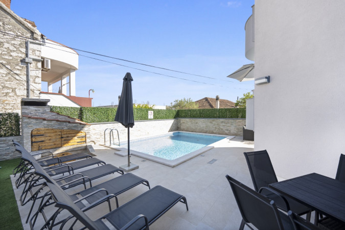 Exterior, Aquarius Apartments with heated pool – Srima, Croatia Srima-vodice