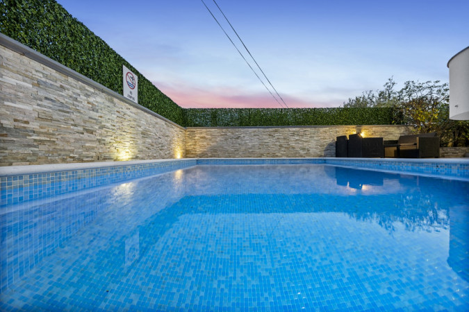 Exterior, Aquarius Apartments with heated pool – Srima, Croatia Srima-vodice