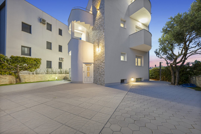 Exterior, Aquarius Apartments with heated pool – Srima, Croatia Srima-vodice